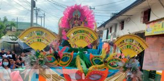 Comparsas y carrozas llenan de fantasía y color las calles de Juigalpa