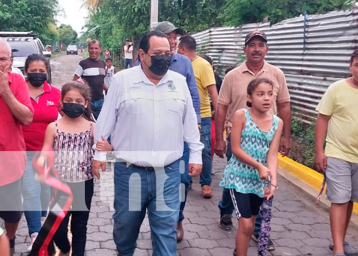 Familias de San Benito, Tipitapa estrenan calles nuevas