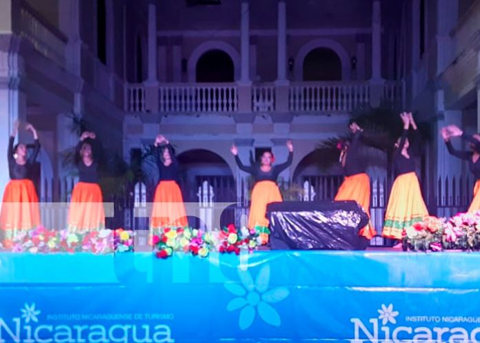INTUR celebra a la Asunción con alegre festival en Granada
