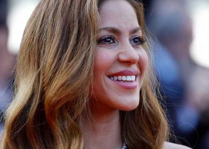Shakira sale de Miami tras advertencia de pasar 8 años en prisión