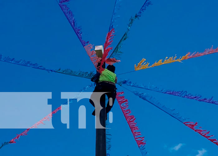 Tradicional palo lucio en fiestas tradicionales de Ocotal