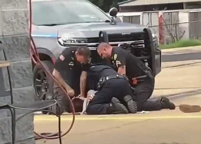 VIDEO: Policías de Arkansas en Estados Unidos dan brutal golpiza a sujeto