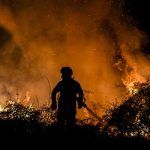 Fuertes incendios amenazan con Portugal tras fuerte ola de calor