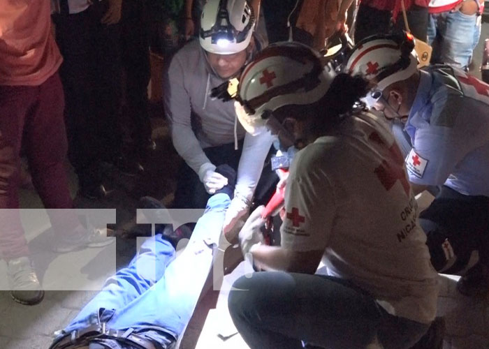 Motociclista ebrio impacta en un vehículo y resulta lesionado en Estelí