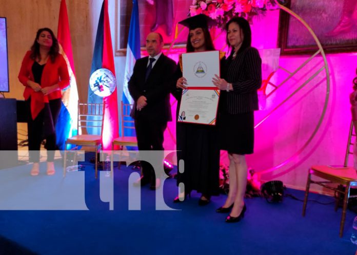 MINJUVE y UNAN-Managua celebran graduación de maestrías y post grados