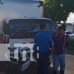 Comerciante entre la vida y la muerte tras colisionar contra un camión en Managua