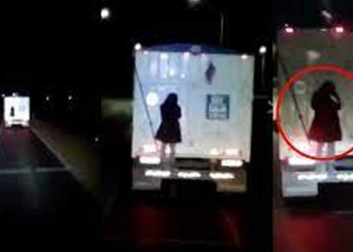 ¡VIDEO! Camioneros observan el aterrador fantasma de una niña