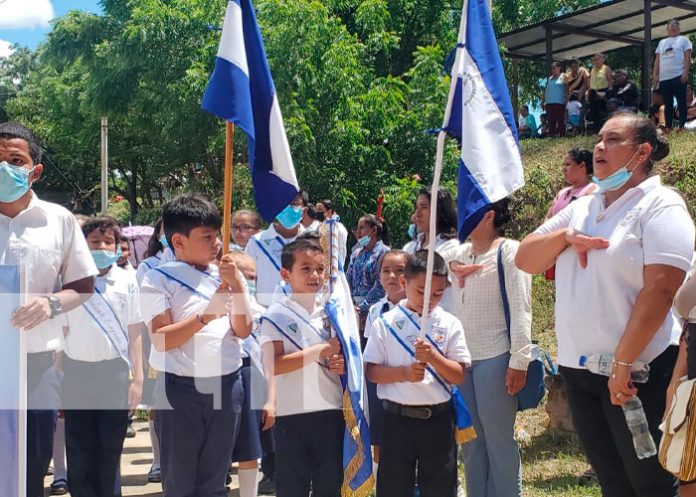 Realizan segundo desfile escolar en Ocotal