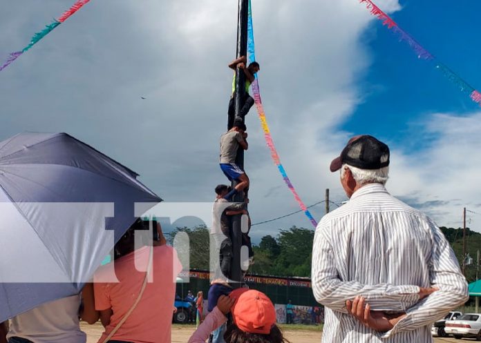 Tradicional palo lucio en fiestas tradicionales de Ocotal