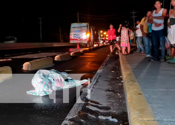  Hombre muere arrollado por un bus en la Carretera Norte, Managua