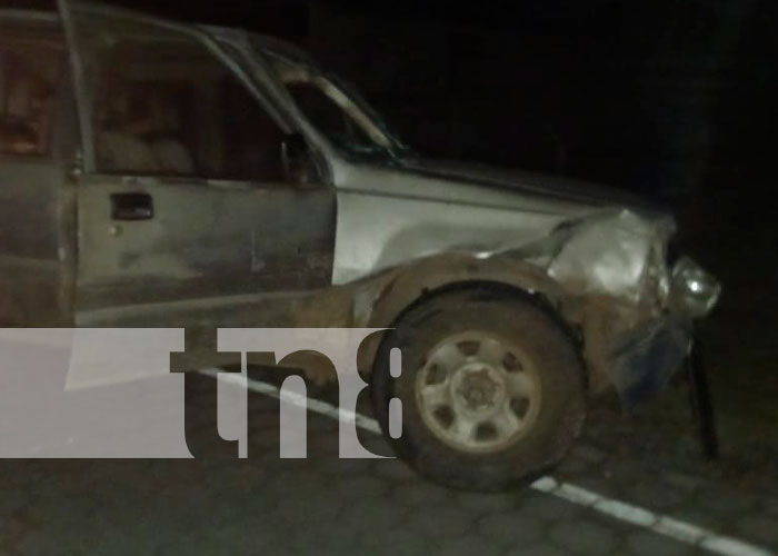 Accidente de tránsito sobre la Carretera en Granada-Malacatoya