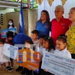 Lotería Nacional entrega utilidades al IND y Mi Familia