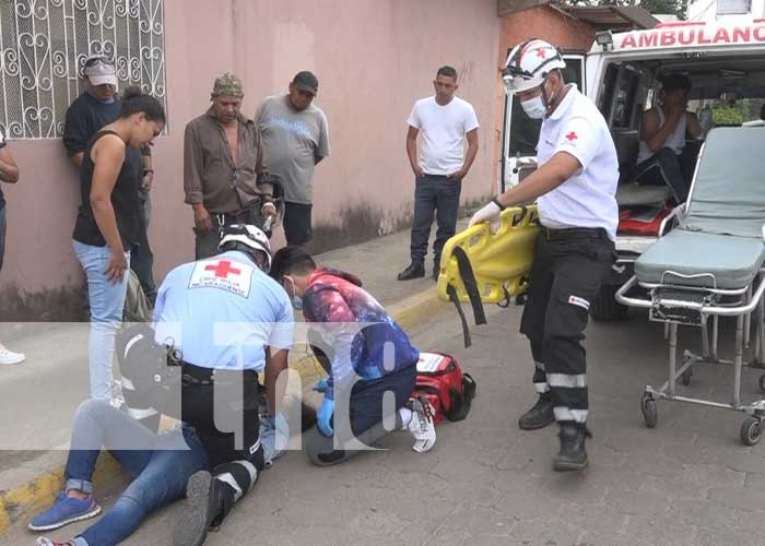 Personas lesionados tras choque de motos en un barrio de Estelí