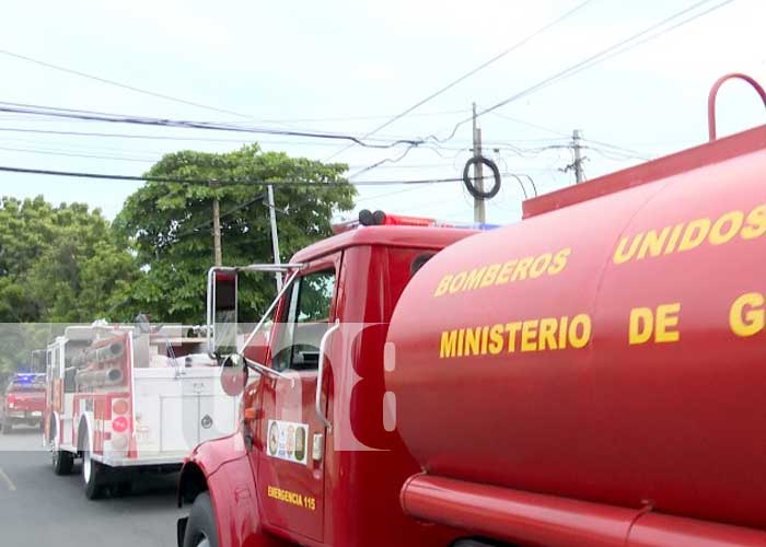 Camiones salen rumbo a estación de bomberos en San Jorge, Rivas