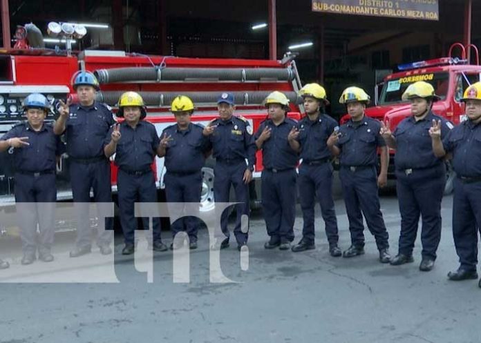 Camiones salen rumbo a estación de bomberos en San Jorge, Rivas