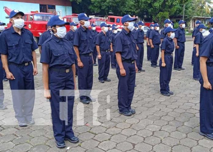 Preparación para nuevos aspirantes a bomberos en Nicaragua