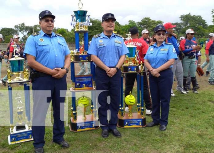 Inicia Campeonato de Softball de la Policía Nacional