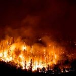 Hallan a dos personas calcinadas tras catastróficos incendios en California