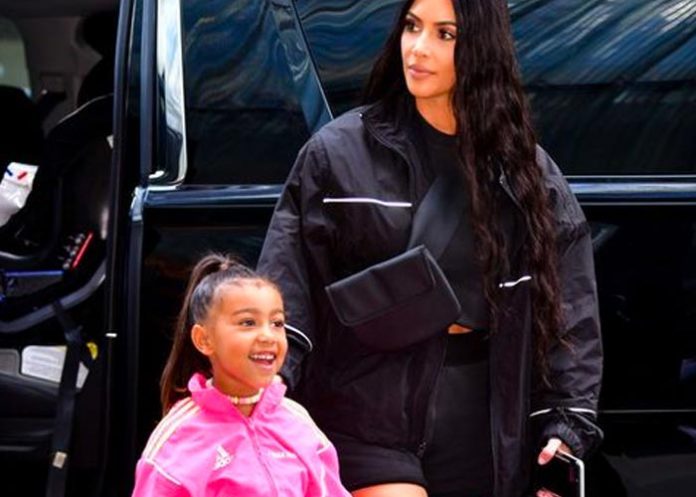 Hija de Kim Kardashian se altera contra su madre