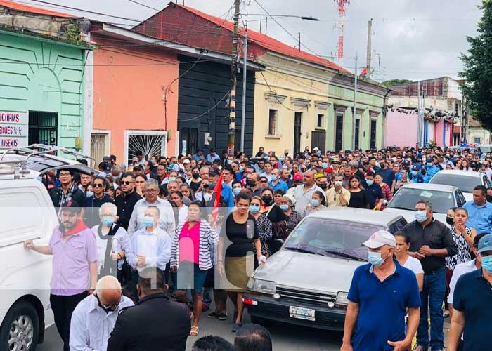 Homenaje en las calles de Diriamba para el alcalde Fernando Baltodano