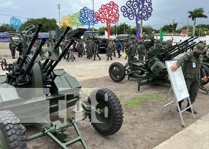 Foto: Exposición estática del Ejército de Nicaragua 