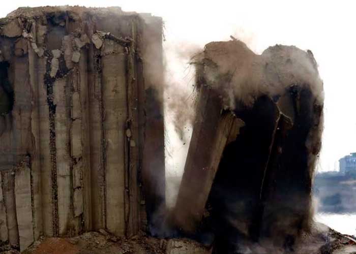 Colapsan silos en Beirut, dos años después de la devastadora explosión