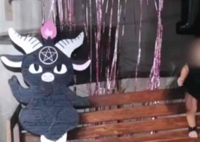 Realiza fiesta 'satánica' a hija para festejar su primer año