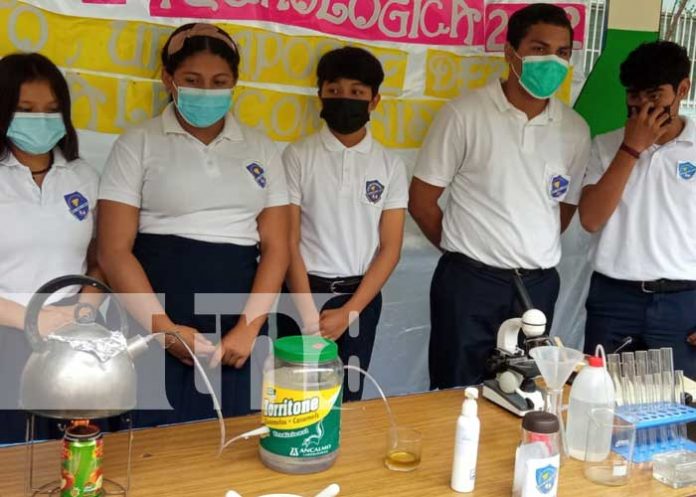Innovación científica en colegios de Managua