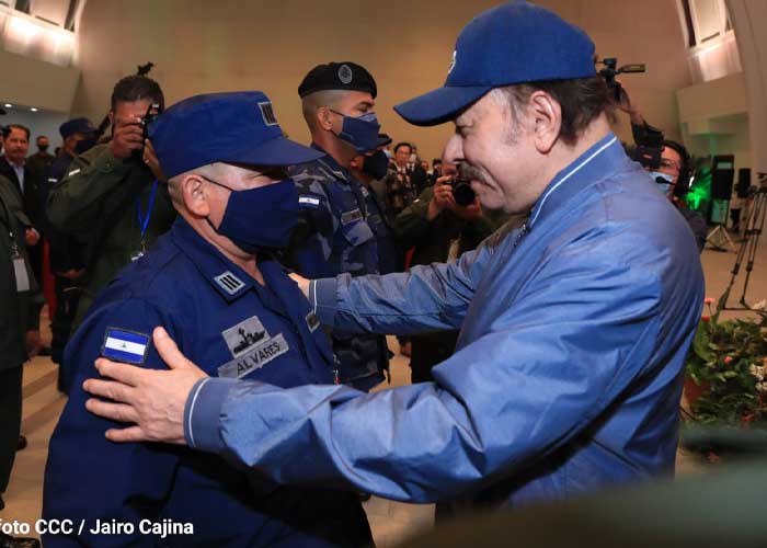Presidente Daniel Ortega, en acto por los 42 años de la Fuerza Naval de Nicaragua