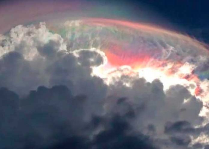 ¡Señal divina! Guatemaltecos sorprendidos por extraño fenómeno en las nubes