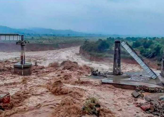 Devastadoras inundaciones tras fuertes lluvias dejan 22 muertos en la India