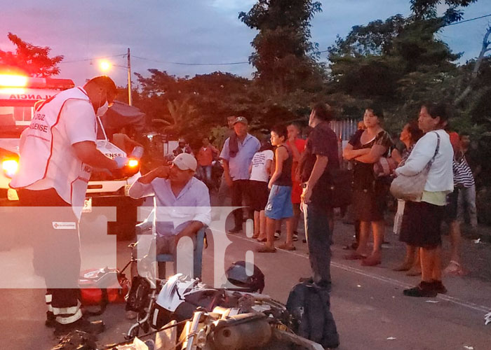 Motociclista lesionado al impactar contra un camioncito en Chontales