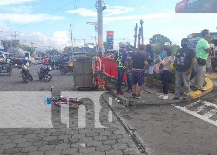 Accidente de tránsito con caponera y ciclista en Managua