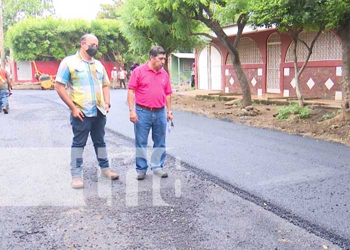 Mejoramiento vial en el barrio Adolfo Reyes, en Managua