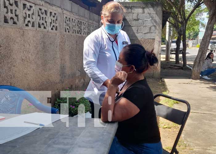 Atención de calidad para pobladores de Managua con la clínica móvil