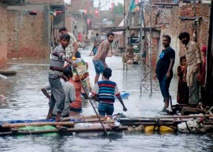 Francia enviará ayuda tras estragos de la catástrofe climática a Pakistán