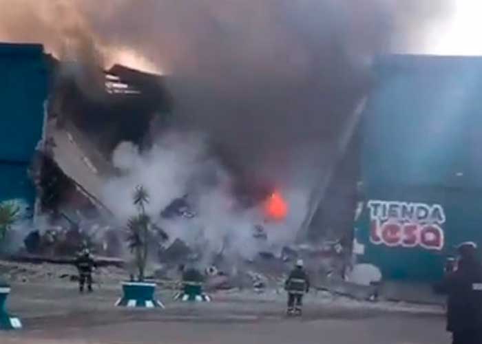 Voraz incendio consume un centro comercial en Uruguay