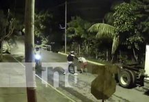 Robo en plena noche en una calle de Managua