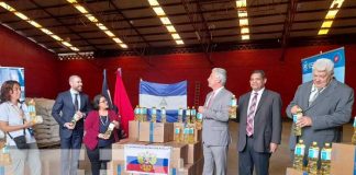 Rusia dona aceite para profundizar la merienda escolar en Nicaragua