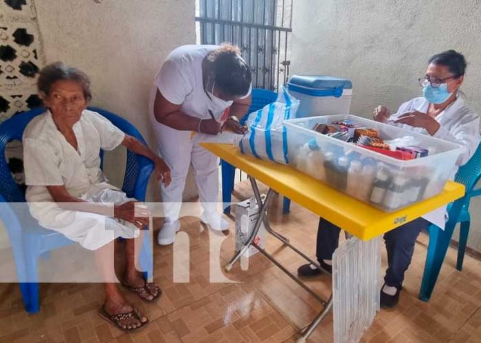 Unidad móvil de salud brindó atenciones a familias en Batahola Sur, Managua
