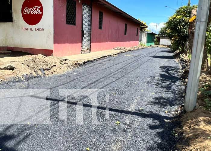 Mejoramiento vial en calles de Casas para el Pueblo en Managua