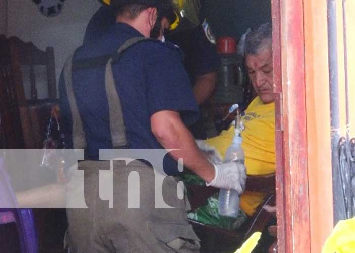 Anciano sufre golpes tras caer en un sumidero en Ciudad Sandino