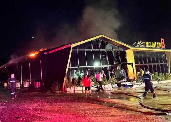 Incendio consume discoteca en Tailandia causa 13 muertos y 41 heridos
