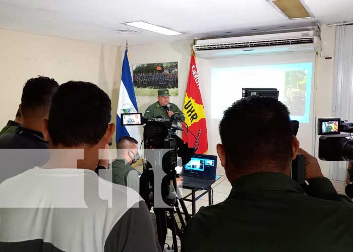 Conferencia de prensa del UHR del Ejército de Nicaragua