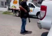 ¡Brutal! Acribillan a hombre frente a esposa e hijos en México (Video)