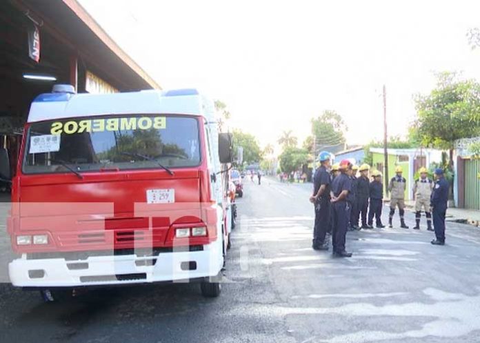 Camiones apagafuego desplazados para nueva estación de Bomberos en Muelle de los Bueyes