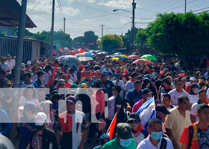 Militantes sandinistas recorren principales calles de Managua