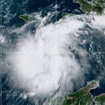 Tormenta tropical Ian se convierte en un huracán mientras avanza a Cuba