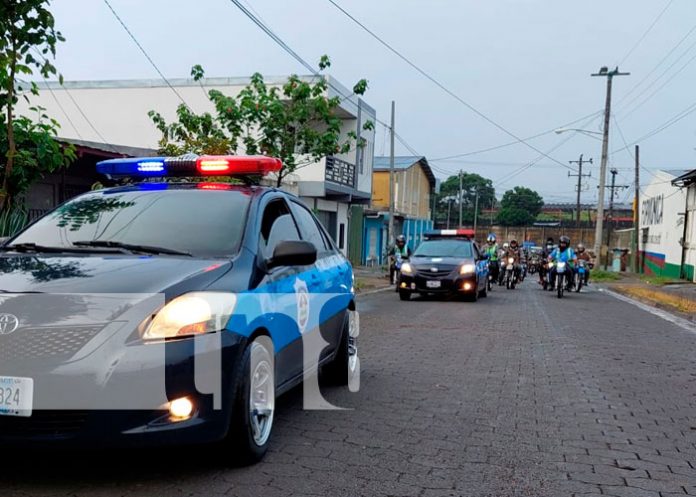 Policía Nacional de Jinotega, Boaco y Matiguás celebran a la patria
