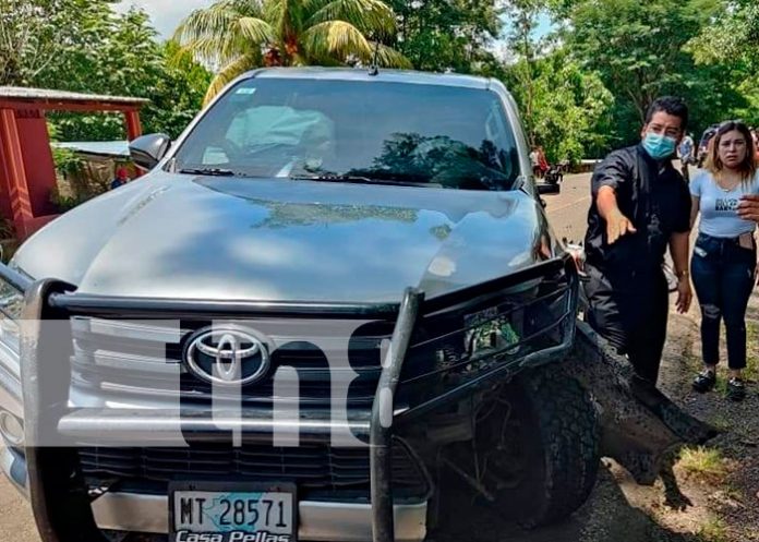 Motociclista pierde la vida al chocar con una camioneta en Matagalpa